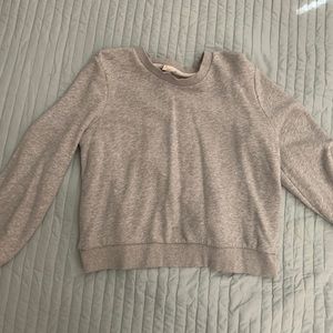 Puffy sleeve sweatshirt